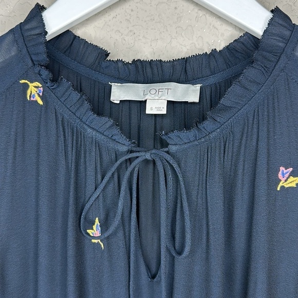 Loft Embroidered Camisole Top Size Small - Picture 2 of 10